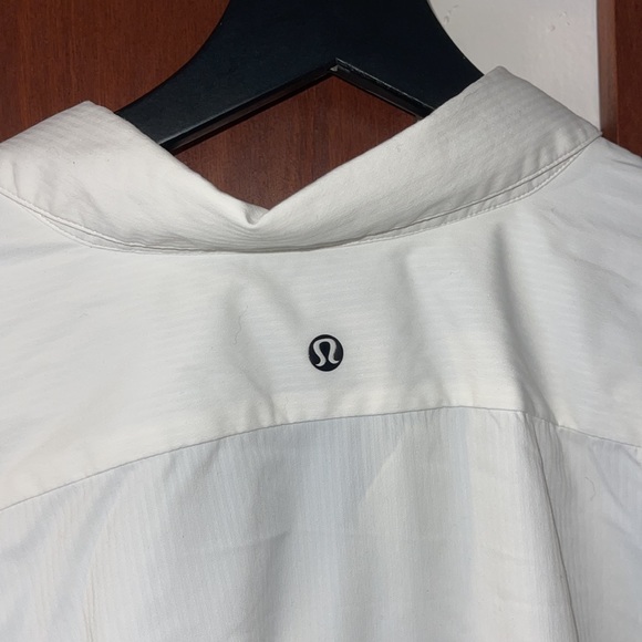 RARE! vintage lululemon button down hiking/dress shirt - Picture 4 of 6